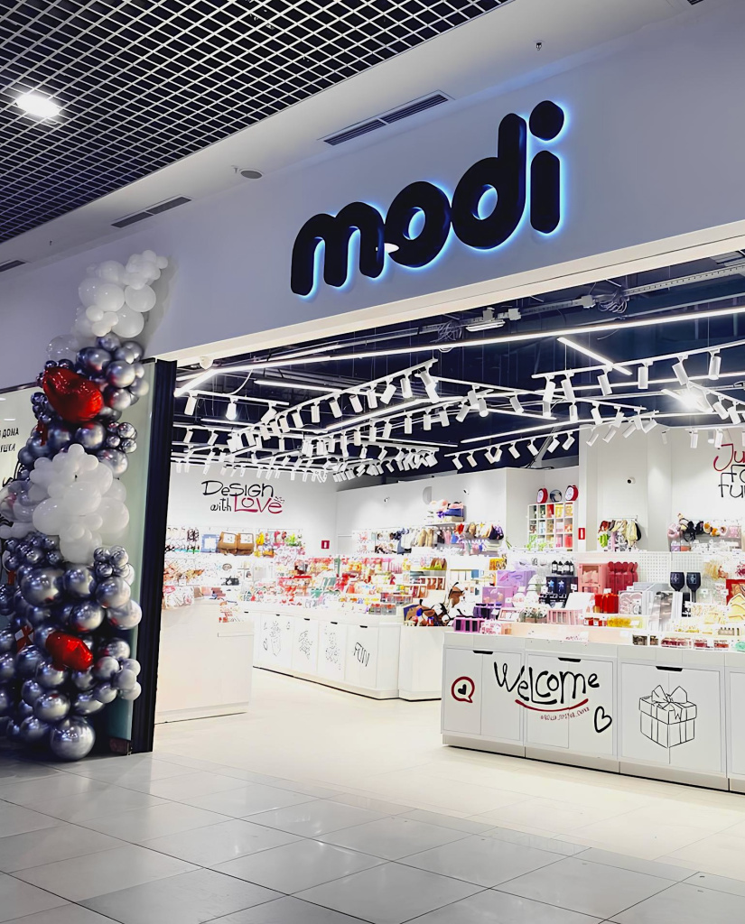 photo_5332381599875665230_y (1).jpg